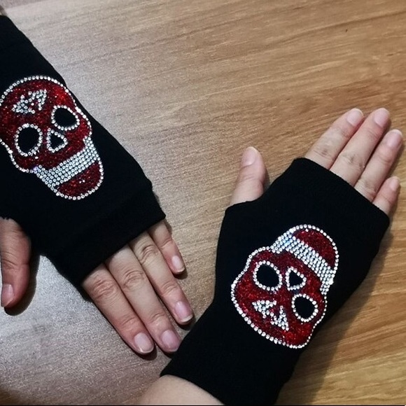 Sugar Skull Knit Fingerless Gloves - Picture 2 of 4